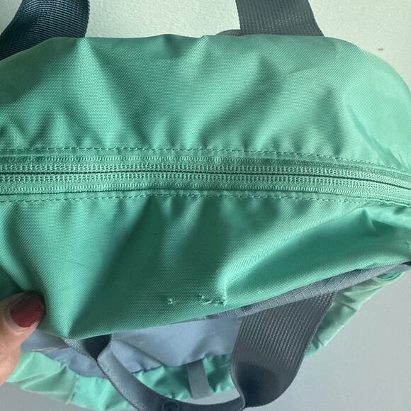 Patagonia Atom Tote Pack 20L Teal One Size Travel School Daypack Laptop READ - Picture 4 of 11